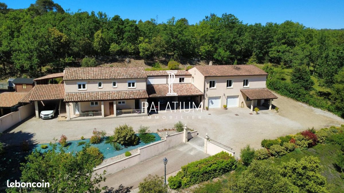 Maison 2 pièces 297 m² · à Gréoux-les-Bains · 297 m² · 765 000 €