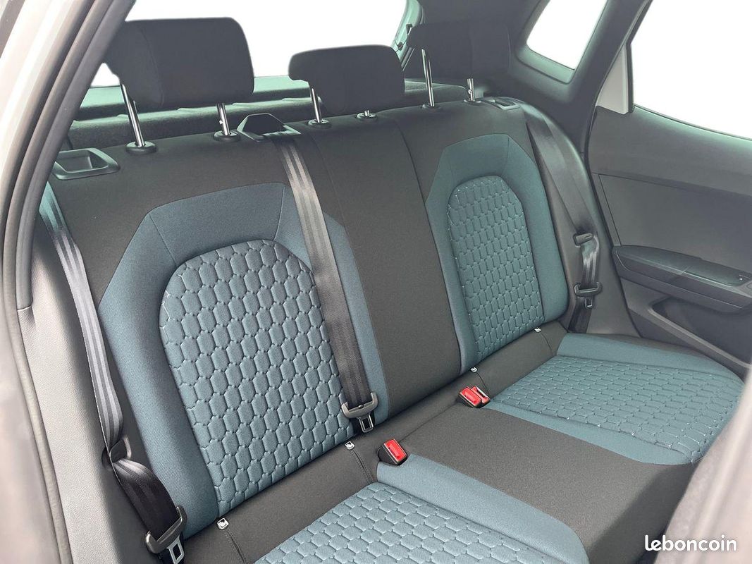 SEAT Arona 1.0 TSI 95 ch Start/Stop BVM5 Copa (image 15)