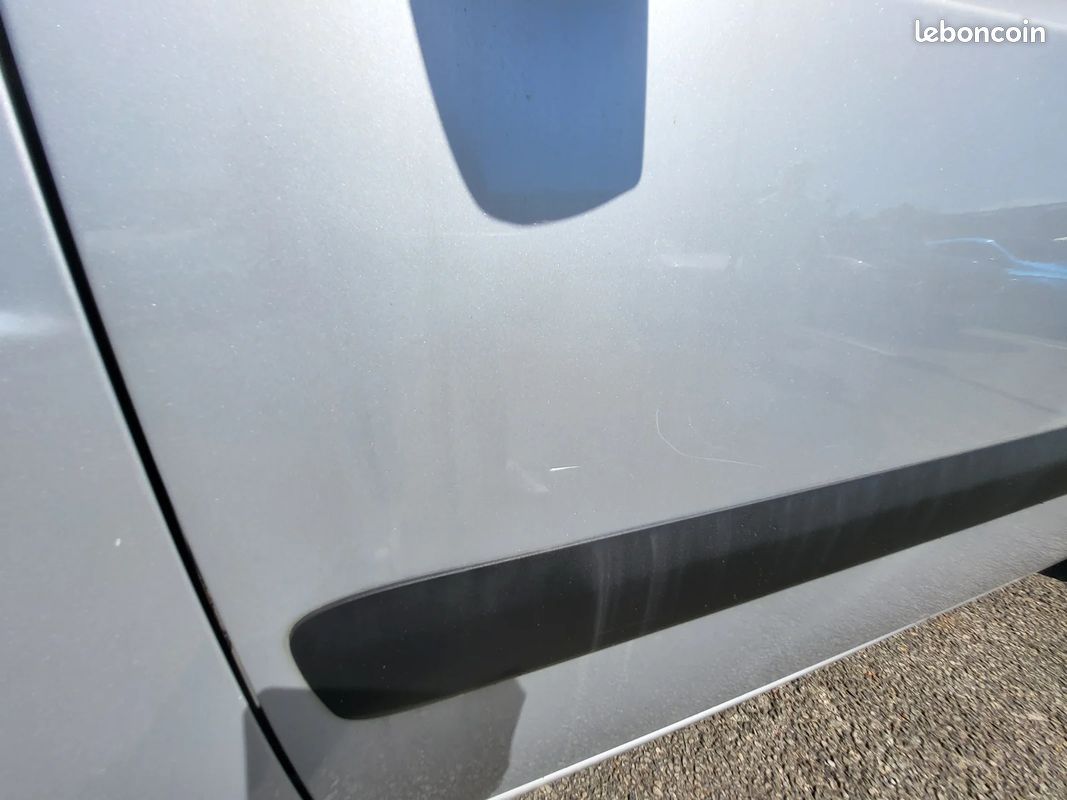 Fiat doblo family 1.9 mjt / 7 places / distri + embrayage + vidange + bougies + vanne egr neuve (image 40)
