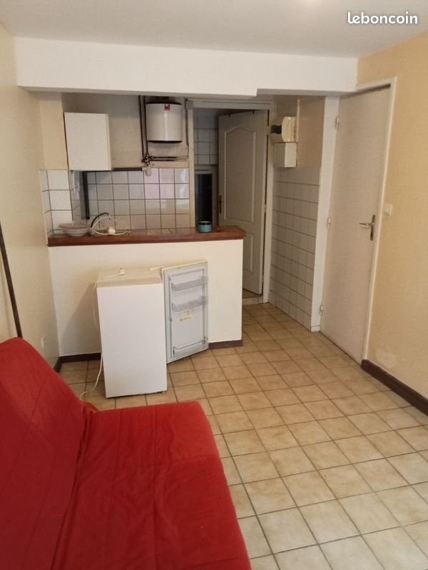 Appartement 1 pièce 17 m² · à Saint-Étienne · 17 m² · 300 €/mois
