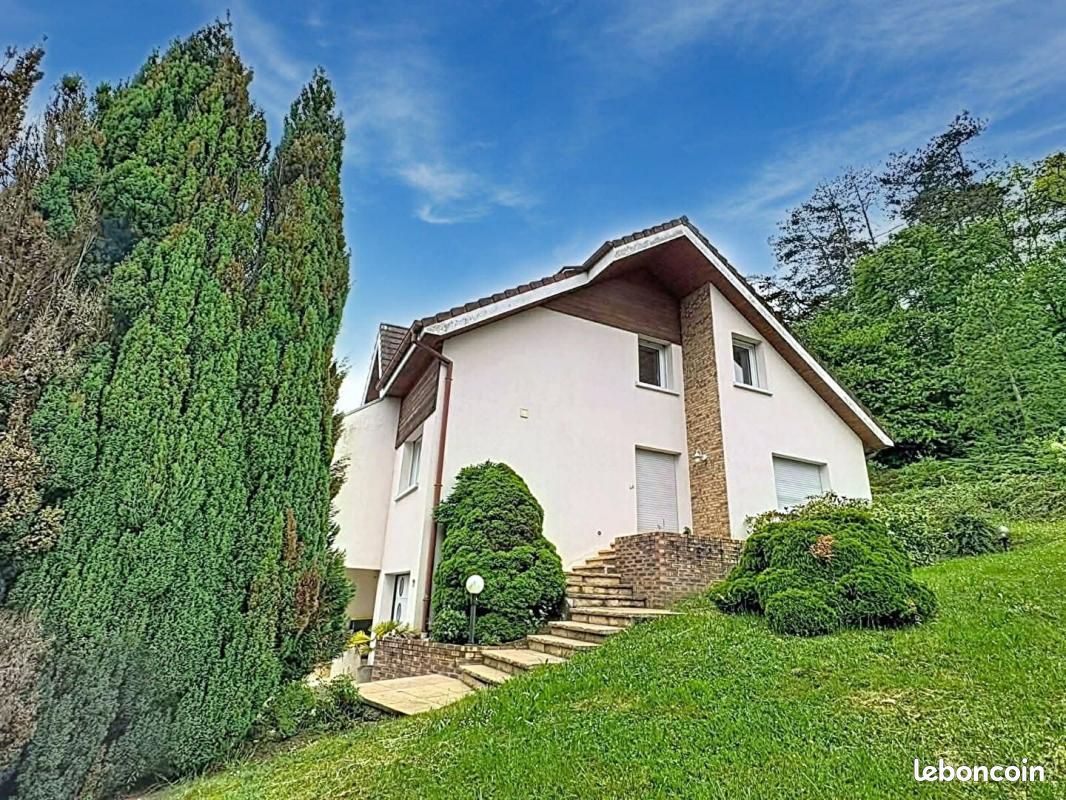 Maison 6 pièces 160 m² · à Montbéliard · 160 m² · 375 000 €
