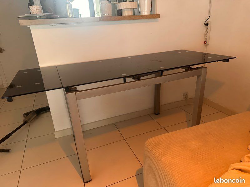 Table à manger extensible en verre noir (image 5)