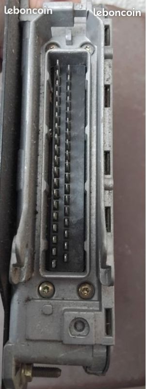 Calculateur Peugeot 405 (image 2)