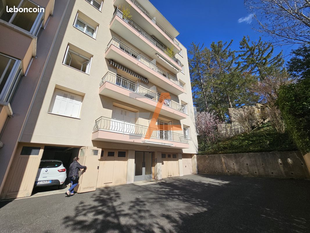 Appartement 3 pièces 57 m² · à Saint-Étienne · 57 m² · 68 000 €