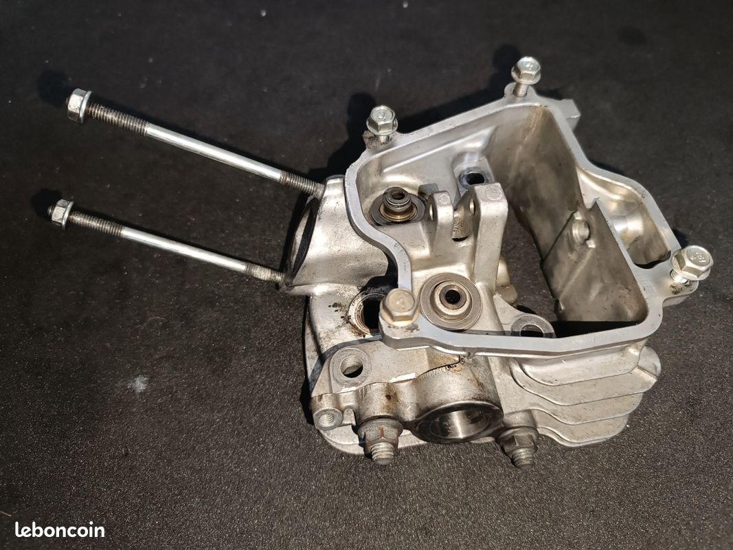 Culasse nue Karting subaru 211 kx21 ou ex21 nettoyée (image 1)