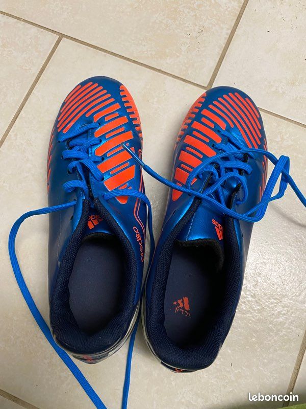 Crampons de foot (image 1)