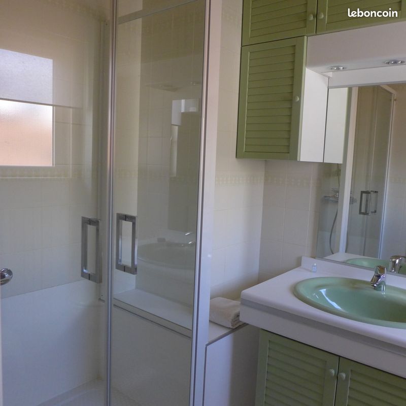 T4 de 89 m2 avec 2 chambres une troisième aménagée dans les combles (image 5)
