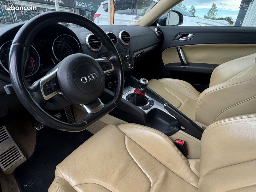 AUDI TT 3.2 V6 Quattro (image 12)
