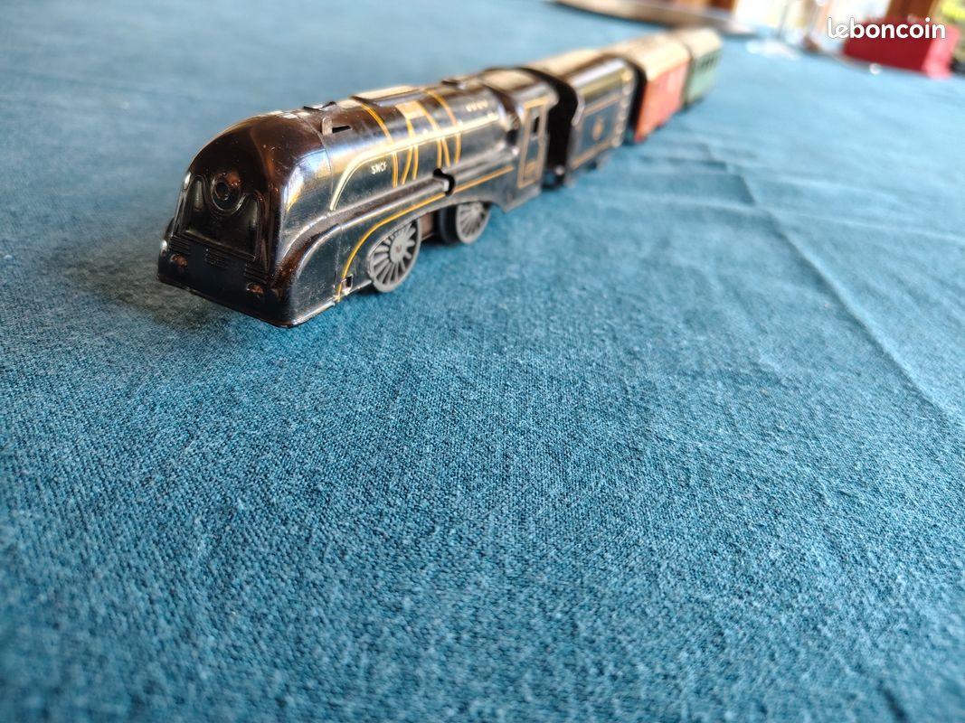 Train JEP en tôle - BROC' EN' GUCHE