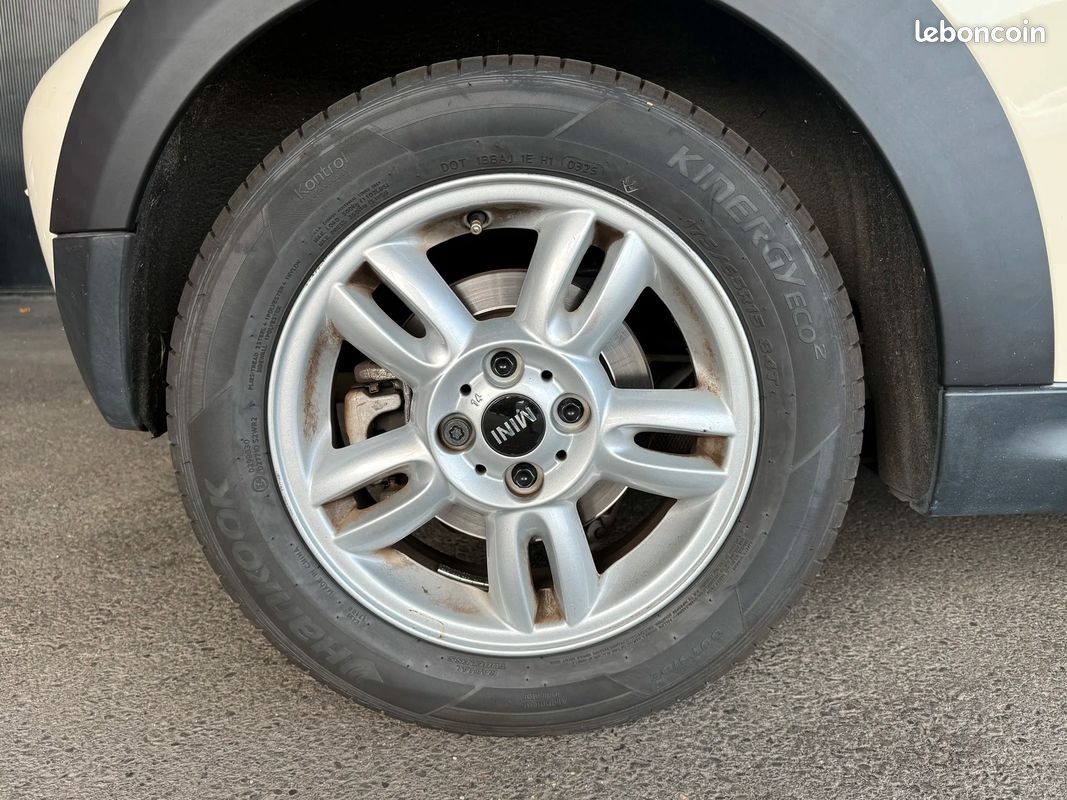 Mini COOPER (R56) LCI One 1.6 i 16V 98 CV + CLIM AUTO + PHARES AUTO (image 24)