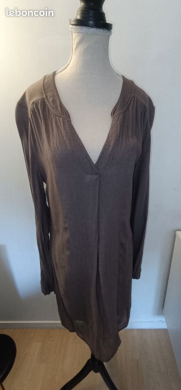 Robe femme taille 40 (image 2)