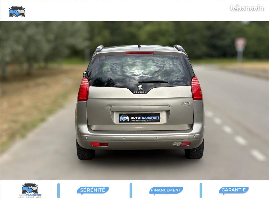 PEUGEOT 5008 1.6 BlueHDi - 120 GARANTIE 2 ANS OFFERT - 7 Places Allure (image 3)