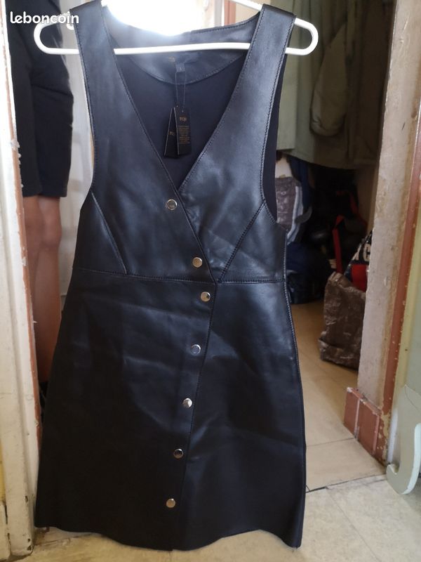 Robe noir a pression en cuir Maje (image 1)