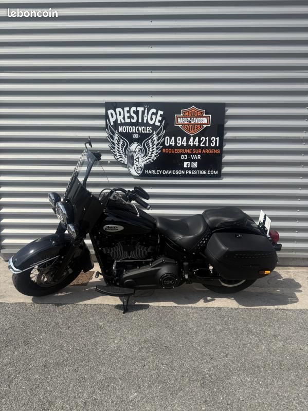 Harley Davidson SOFTAIL HERITAGE 1868 CLASSIC (image 3)