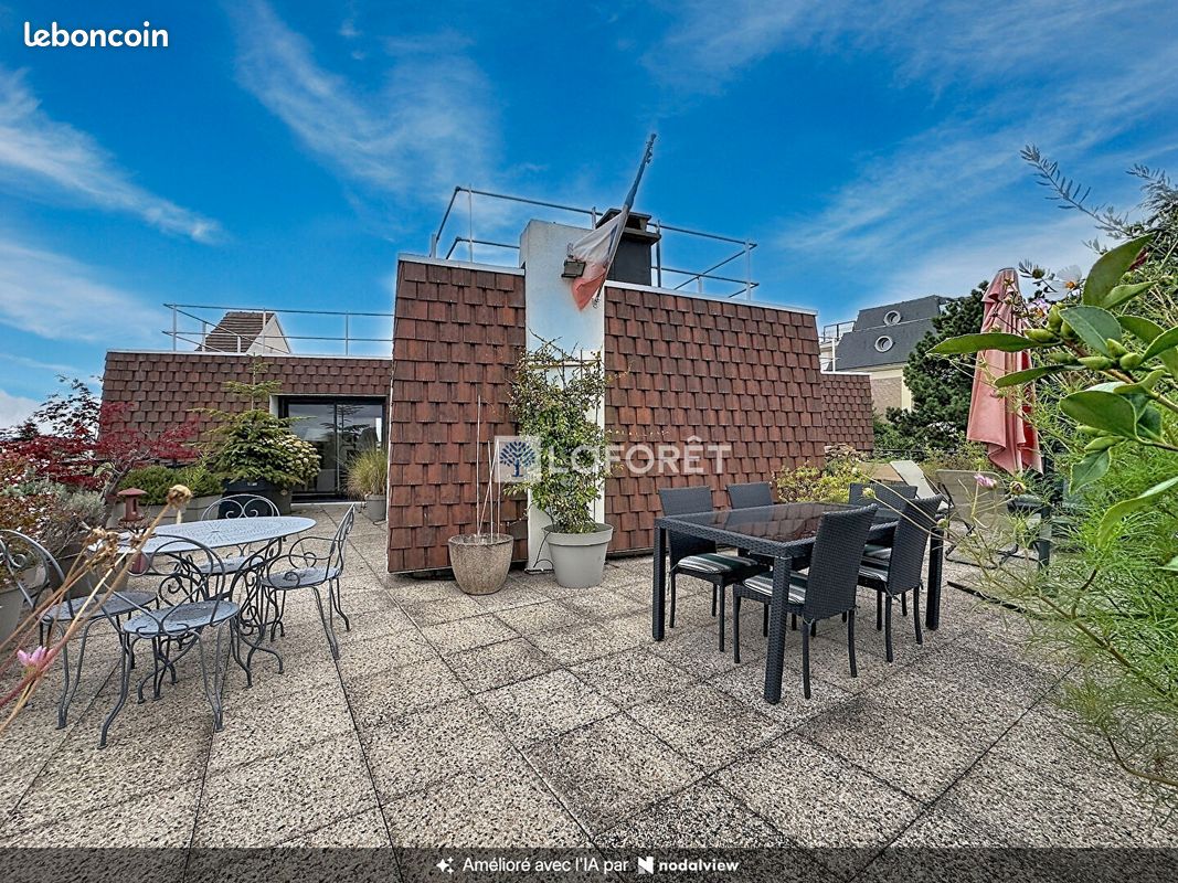 Appartement 6 pièces 150 m² · à Saint-Cyr-l'École · 150 m² · 630 000 €