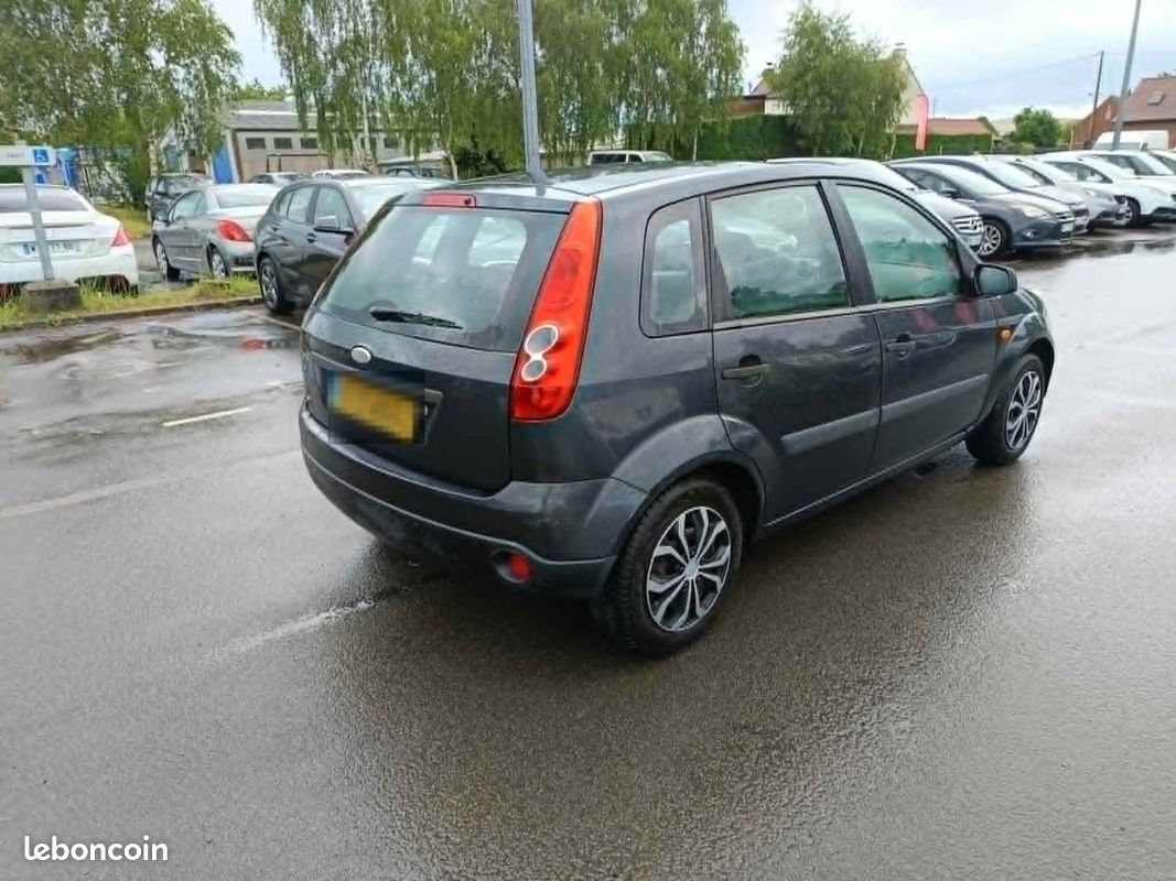 FORD Fiesta /1.3 70CH/Garantie/4x sans frais (image 2)