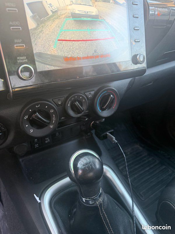 Toyota Hilux 2.4 légende (image 3)
