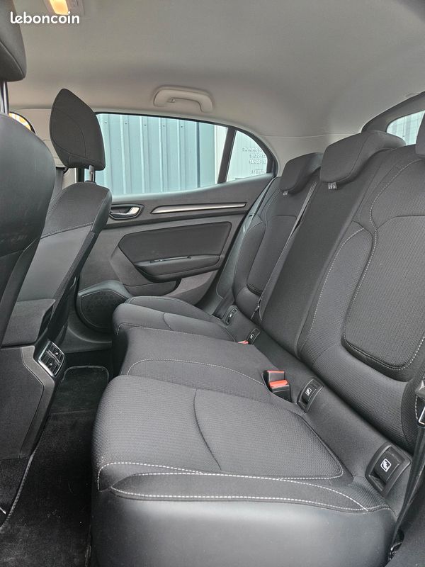 RENAULT Megane 1.0 TCE 115 BUSINESS (image 14)