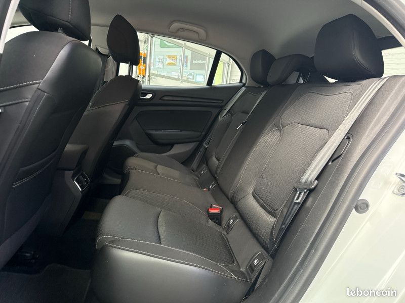 Renault MEGANE IV 1.5 BLUE DCI 115CH BUSINESS (image 12)