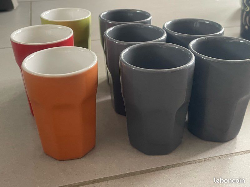 Lot 8 tasses à café (image 7)