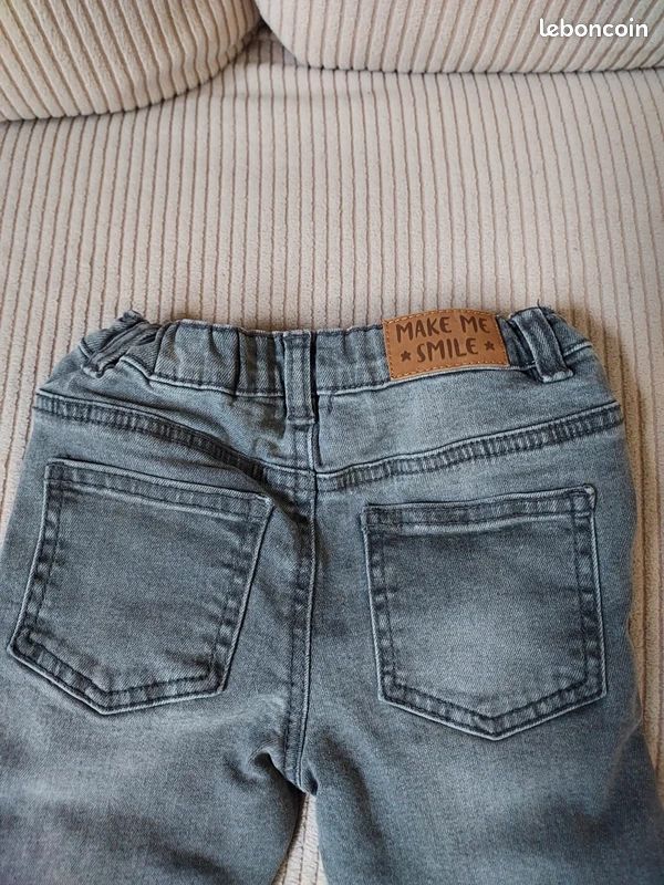 3 pantalons jeans 24 mois "Gémo" (image 8)