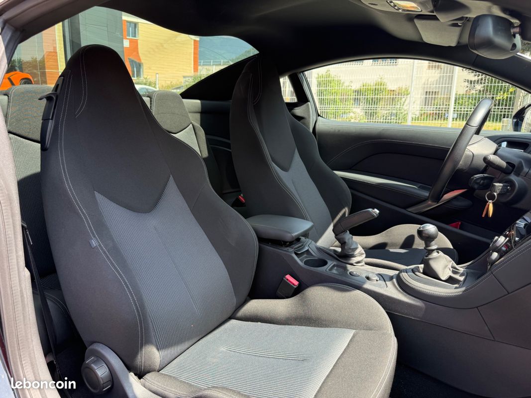 Peugeot rcz 1.6 thp 200ch (image 6)