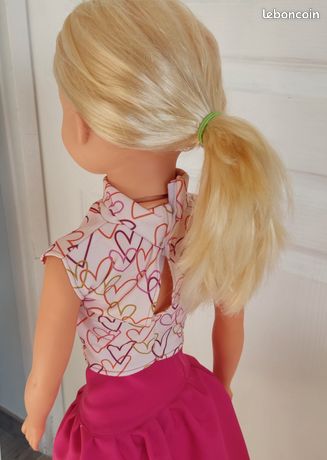 Vend Grande Poupee environ 1m10 tres bon état 30€ piece 100