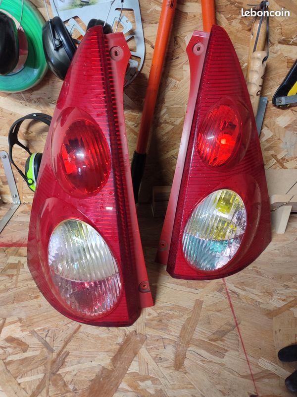 Feux Peugeot 107 (image 1)