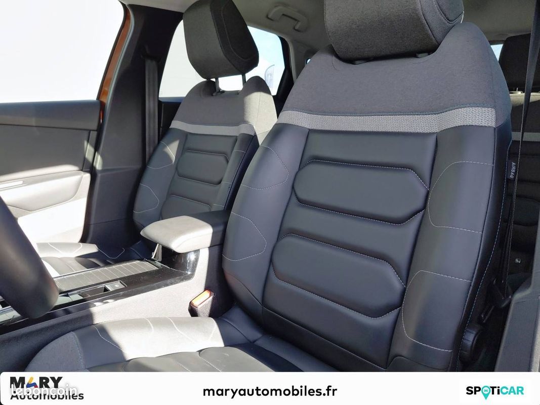 CITROEN C4 PureTech 130 S&S EAT8 Shine (image 9)
