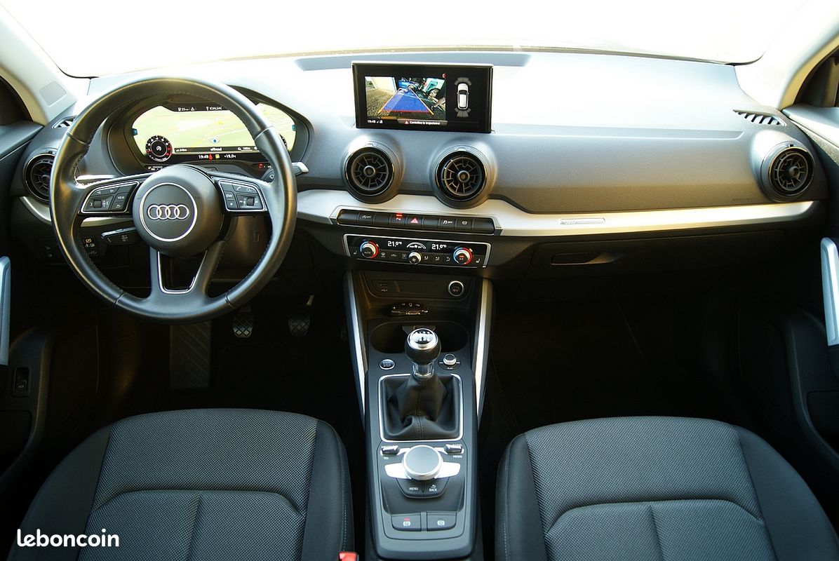 Audi Q2 S-Line 1.4 TFSI COD 150 Virtual Cockpit Navigation Keyless LED (image 3)