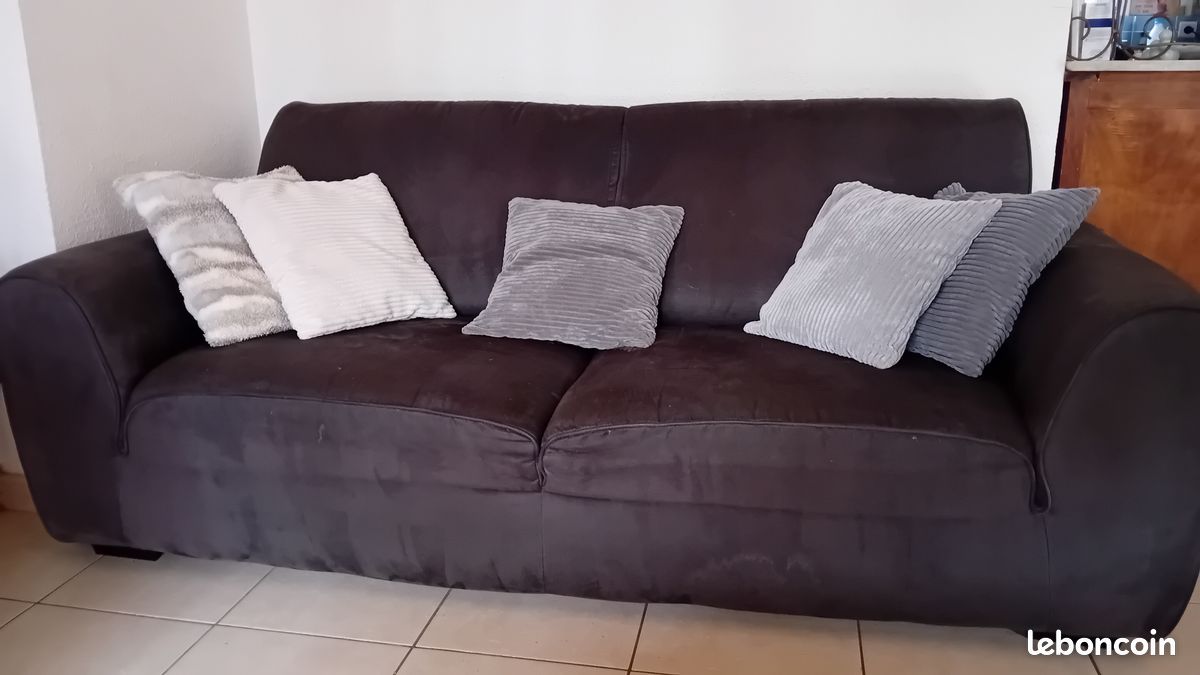 Canapé gris foncé (image 1)