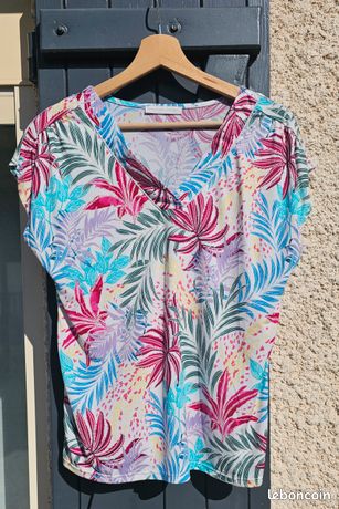 Tee-shirt Femme Parfaite - 5,00 € - Armand Thiery