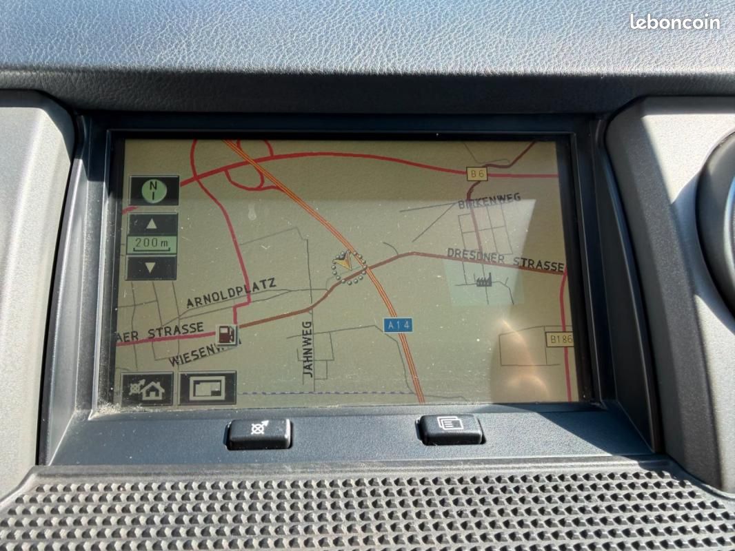 Land Rover Discovery V6 TD SE 190CH - 4X4 BVA CHAUFFAGE STATIONNAIRE 7 PLACES (image 18)