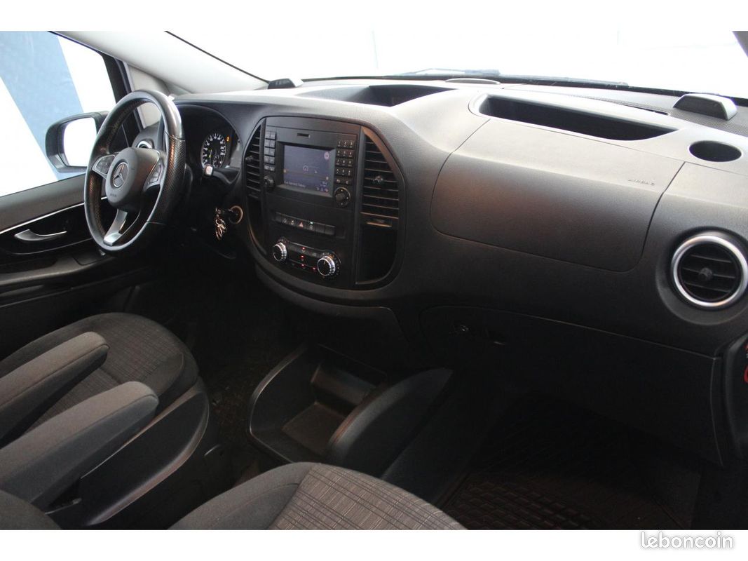MERCEDES VITO Mixto Compact 119 CDI 7G-Tronic Plus Select 4X4 - Suivi Complet Mercedes (image 9)