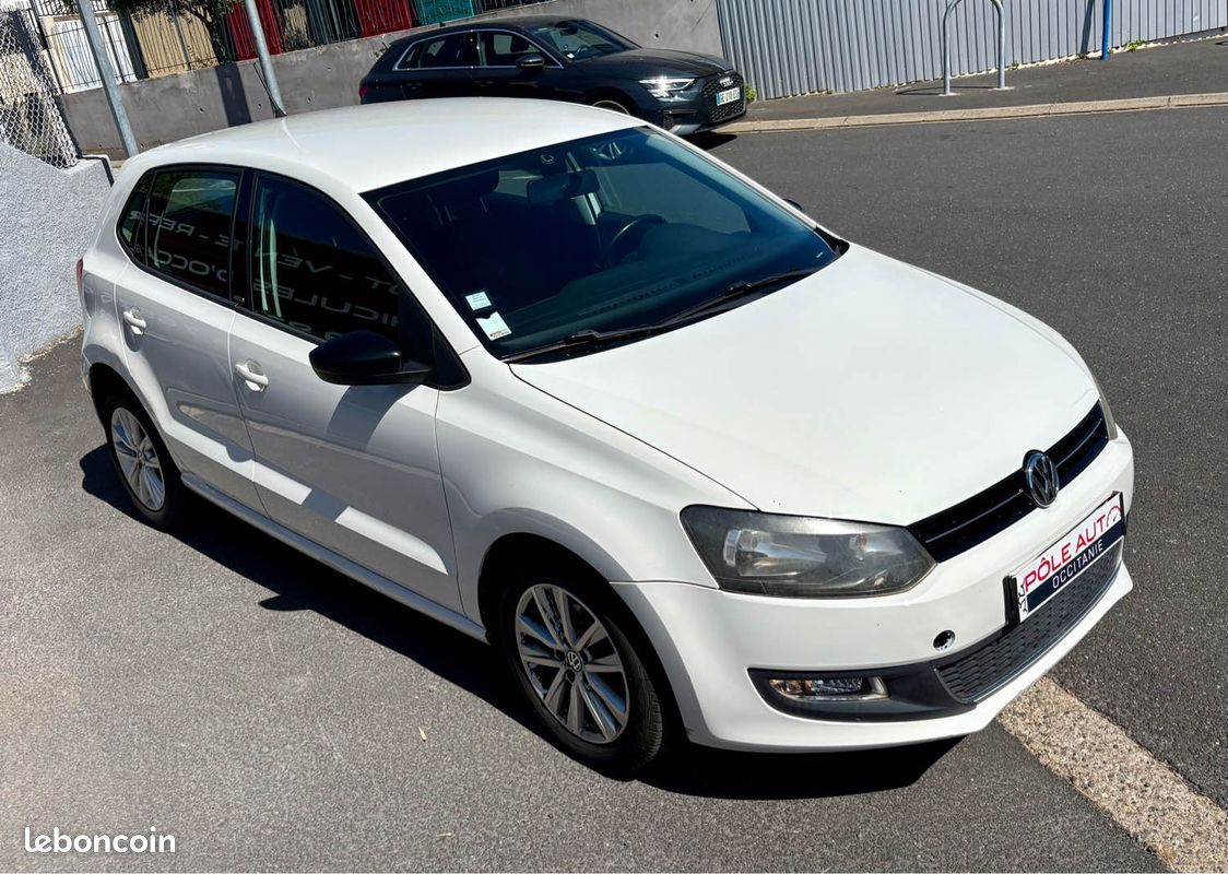 Volkswagen polo 1.2 60 style 2011 (image 2)