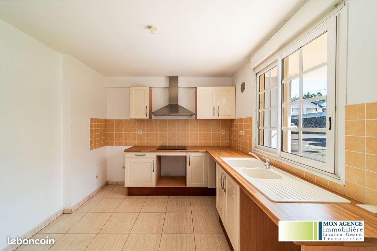 Appartement 3 pièces 70 m² · à Le Tampon · 70 m² · 929 €