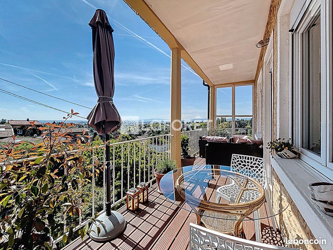 Appartement 4 pièces 137 m² · à Saint-Cyr-au-Mont-d'Or · 137 m² · 540 000 €