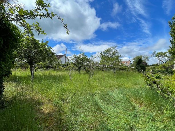 Terrain 1379 m² VINEUIL
