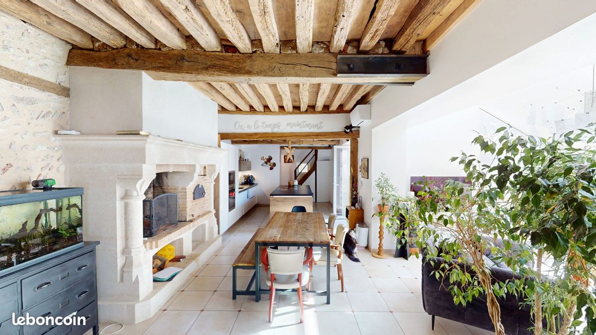 Propriété 9 pièces 201 m² (image 1)