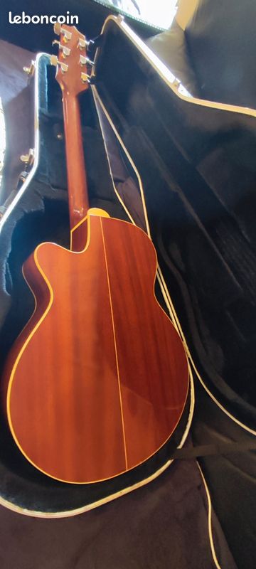 Takamine - eg260c- bsb + Ampli + Case rigide (image 4)