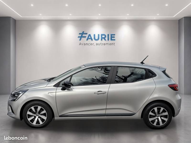 Renault Clio TCe 90 Equilibre (image 8)
