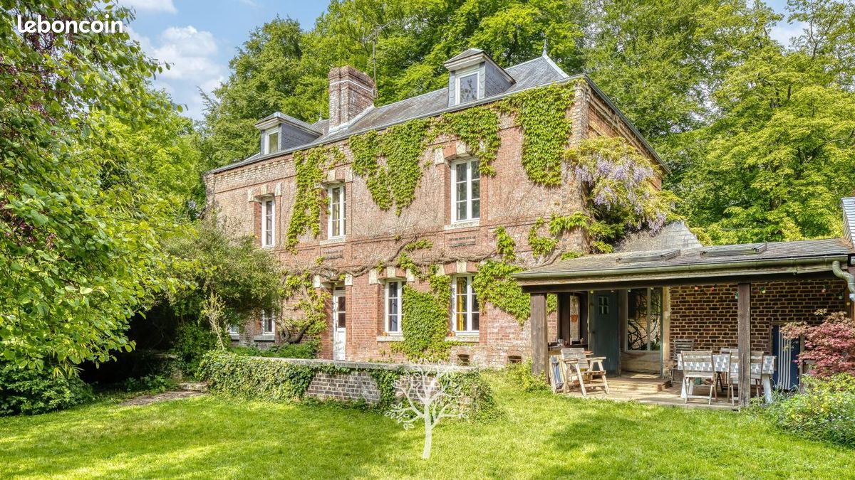 Maison 8 pièces 200 m² · à Saint-Ouen-du-Breuil · 200 m² · 340 000 €