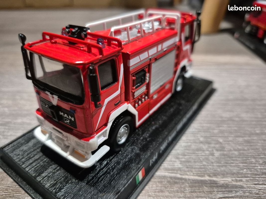 Camion de pompiers polyvalent - Camion de pompiers tout usage pour les