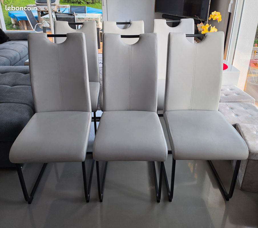 Chaises (image 1)