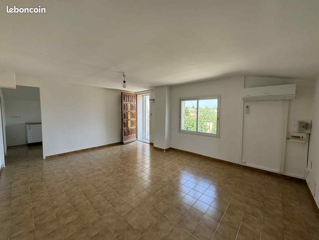 Appartement 2 pièces 60 m² · à Sainte-Cécile-les-Vignes · 60 m² · 570 €/mois