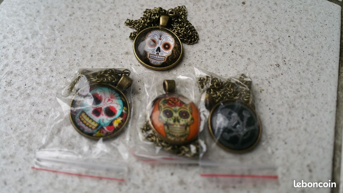 Pendentif rapport rock MEX tête mort punk (image 2)