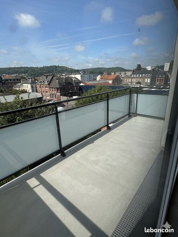 Appartement 3 pièces 77 m² · à Elbeuf · 76,8 m² · 196 000 €
