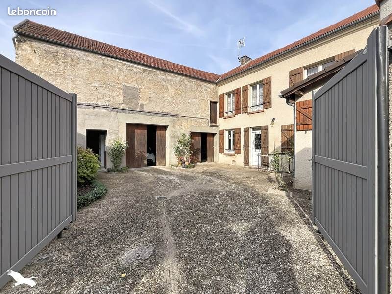 Maison 4 pièces 98 m² · à Flins-sur-Seine · 98 m² · 270 000 €