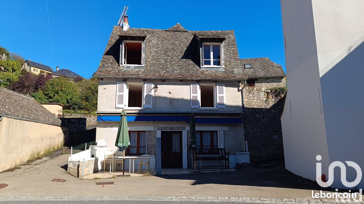 Maison 8 pièces 150 m² · à Campouriez · 150 m² · 79 000 €