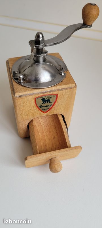 Magnifique petit moulin à POIVRE PEUGEOT frères année 1900 en très bon état de fonctionnement (image 18)